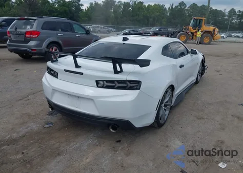 2016 Chevrolet Camaro 1Lt z USA, uszkodzony, nr VIN 1G1FB1RS4G0119574